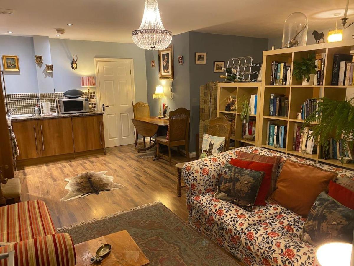 Quirky Town Centre Apartment With River Terrace Macclesfield Exterior foto