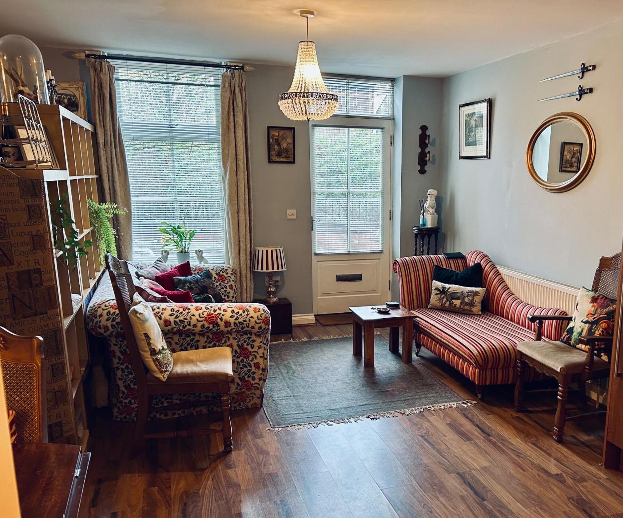 Quirky Town Centre Apartment With River Terrace Macclesfield Exterior foto
